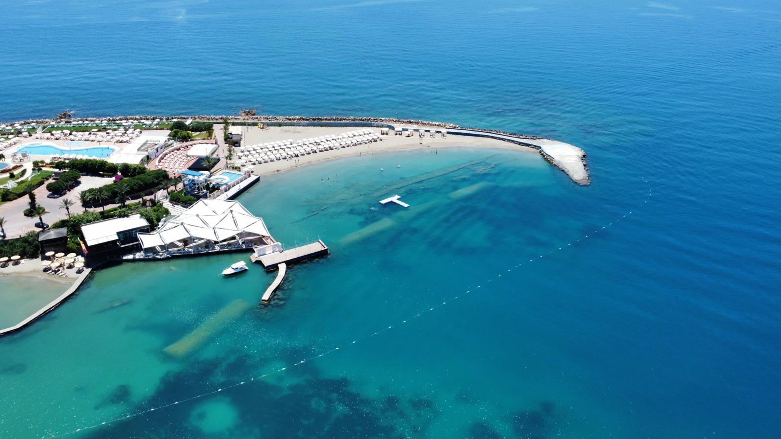 Marina, kıyı ve deniz içindeki uygulama alanı.